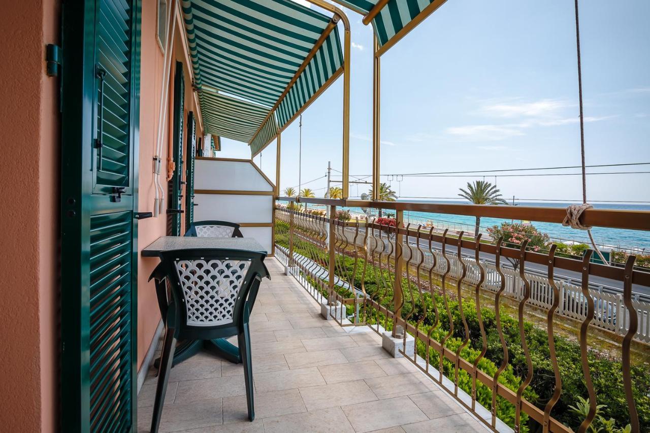 Residence Villa Alda Pietra Ligure Eksteriør billede