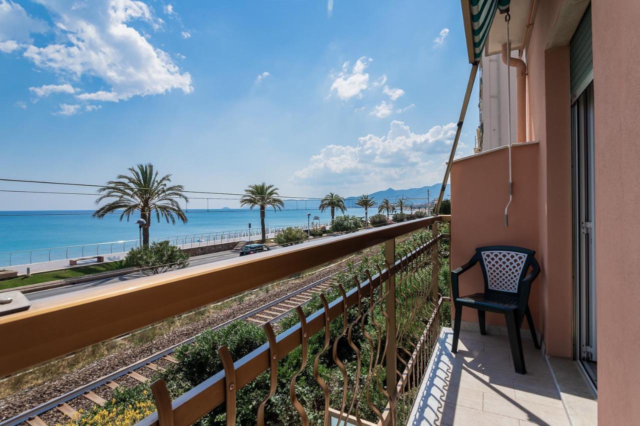 Residence Villa Alda Pietra Ligure Eksteriør billede