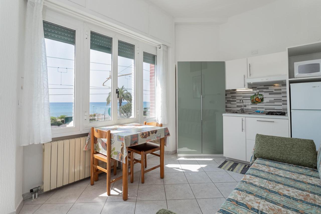 Residence Villa Alda Pietra Ligure Eksteriør billede