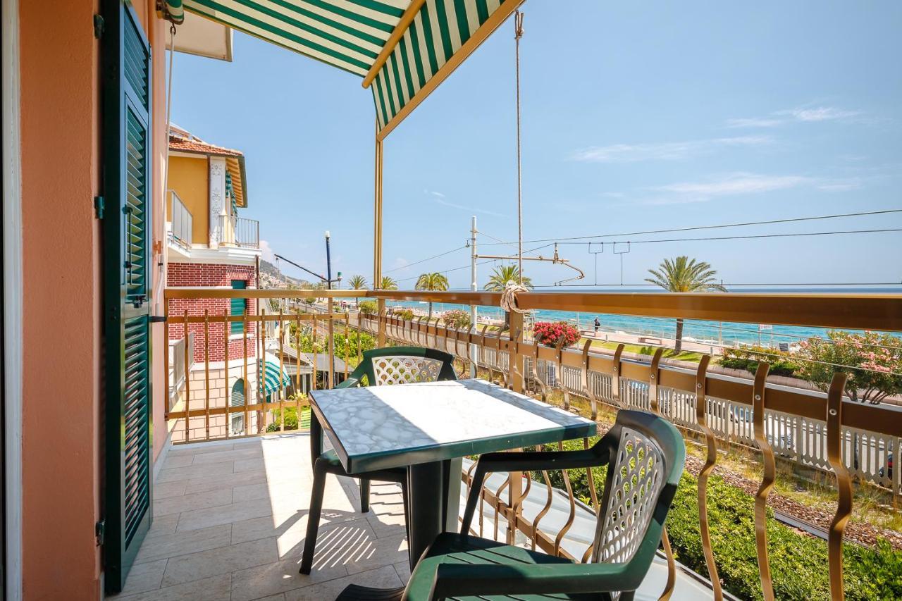 Residence Villa Alda Pietra Ligure Eksteriør billede